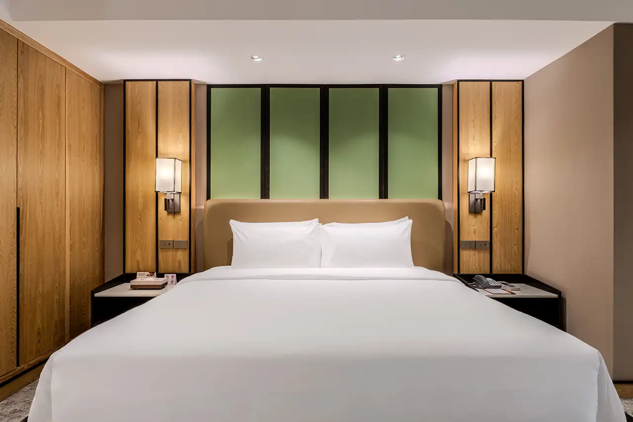 One-Bedroom Premier Corner Suite