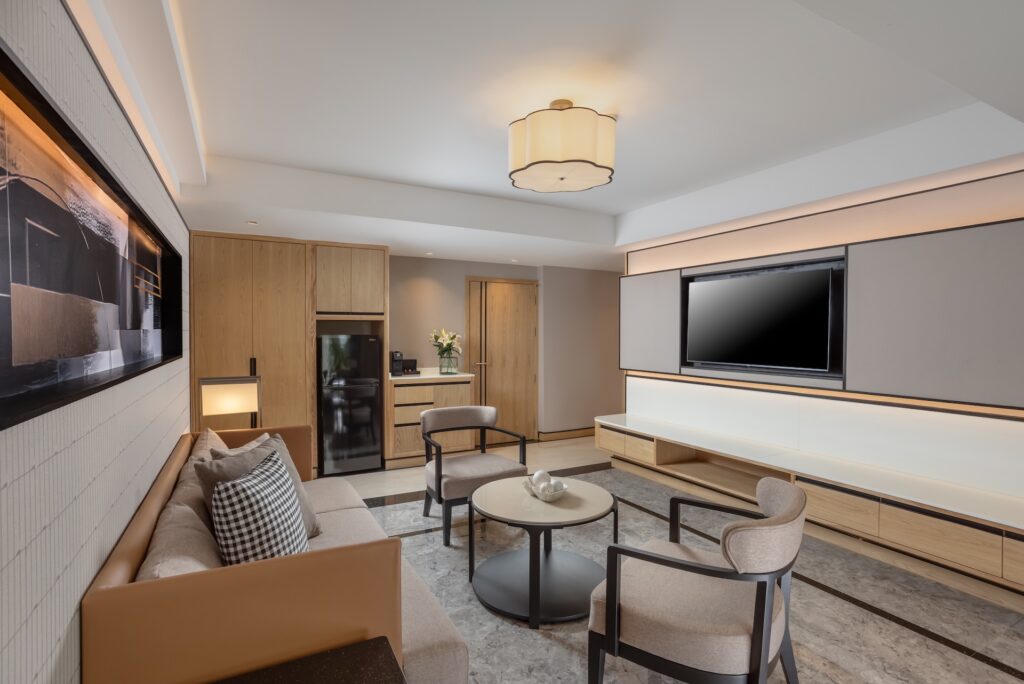Grand Family Connecting Suite
