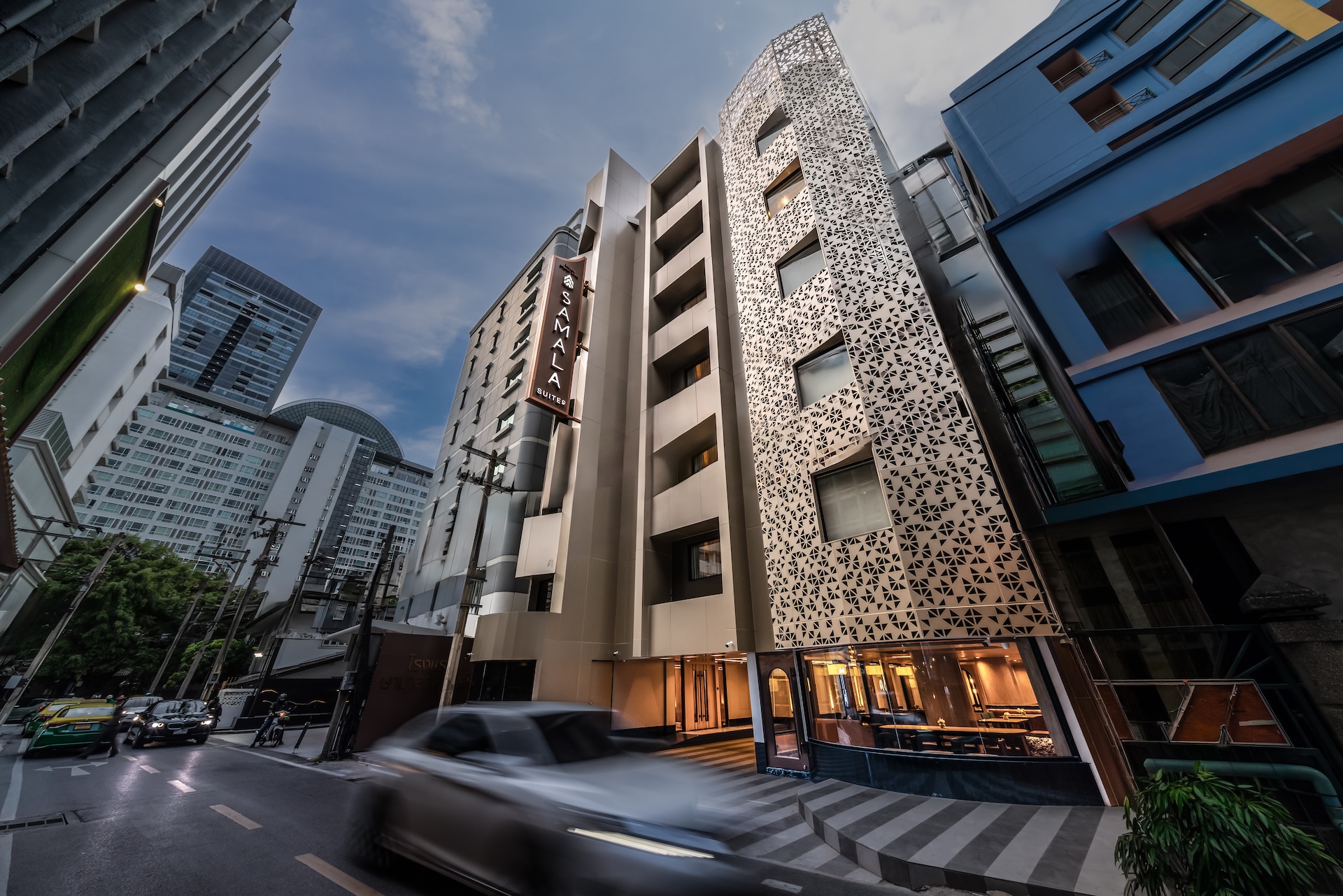 Discover Our Neighborhood